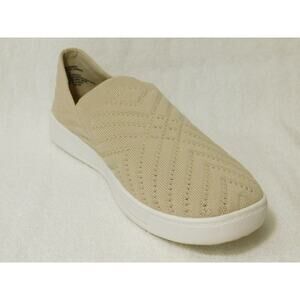 W678 White Mountain Taupe Upbear Slip On Sneakers - Size 11 M